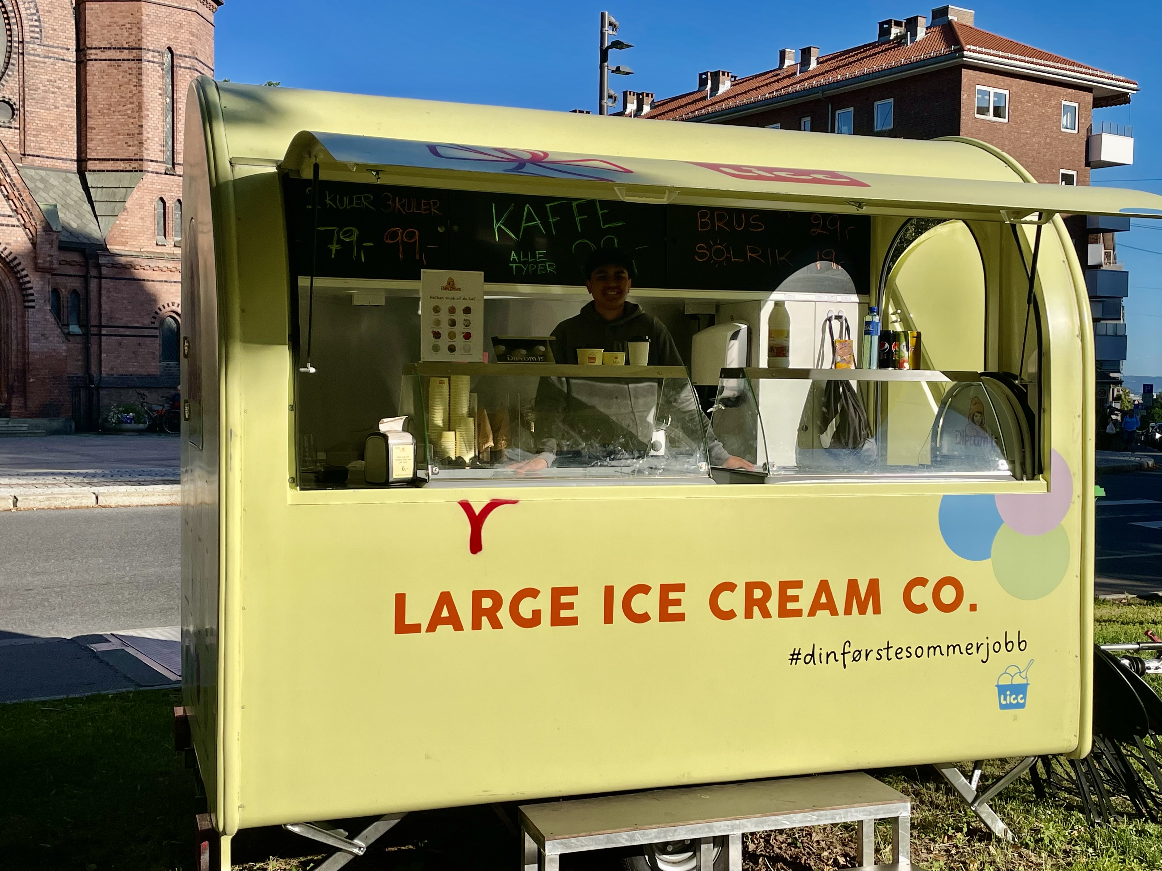 Kjenner du ungdommer som trenger en sesongjobb - les mer her